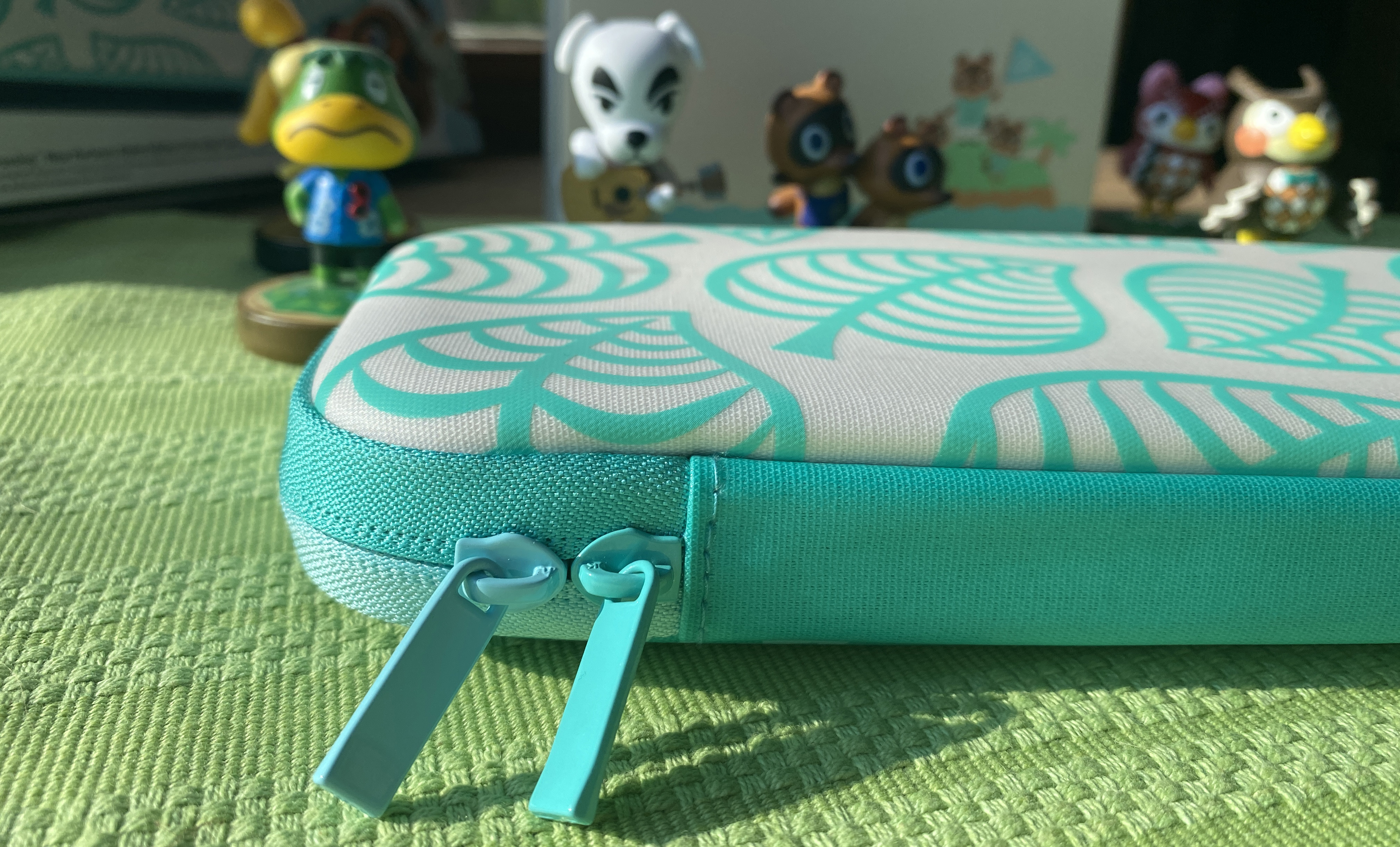 nintendo switch lite animal crossing carrying case
